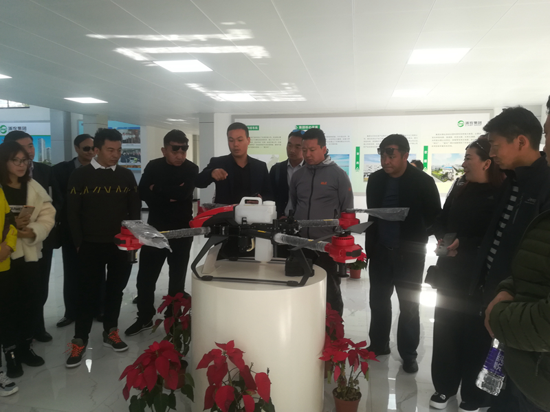 那曲、富阳两地农业代表团参观考察瓶窑基地