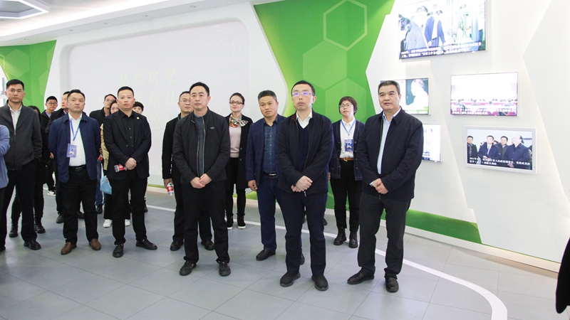 江西省供销社监事会主任汪波率队到浙农考察交流
