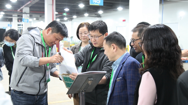 诸暨市教体局教育发展中心领导赴浙农茂阳检查指导食材配送工作